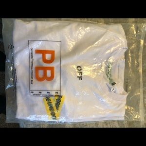 Off White Short sleeve Tee Firetape NIB